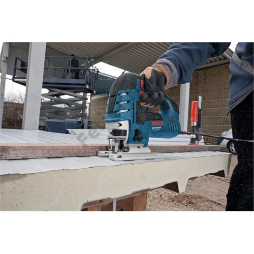 Bosch GST 150 BCE szúrófűrész kofferban 780W