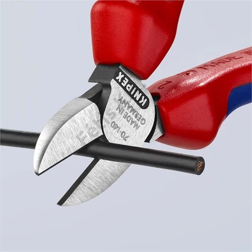 Knipex Oldalcsípőfogó feketére foszfátozott 140 mm