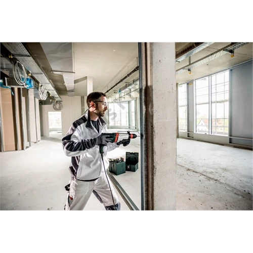 Metabo UHE 2660-2 Quick Set (2 cseretokmány + 10 részes fúró-véső készlet) 800W 2.8J