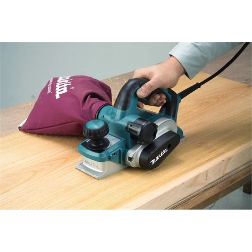 Makita KP0810 810W 82mm falcgyalu