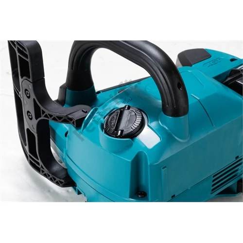 Makita UC004GM101 40Vmax XGT Li-ion BL 1400W akkus láncfűrész 35cm 3/8 1.1mm 1x4.0Ah